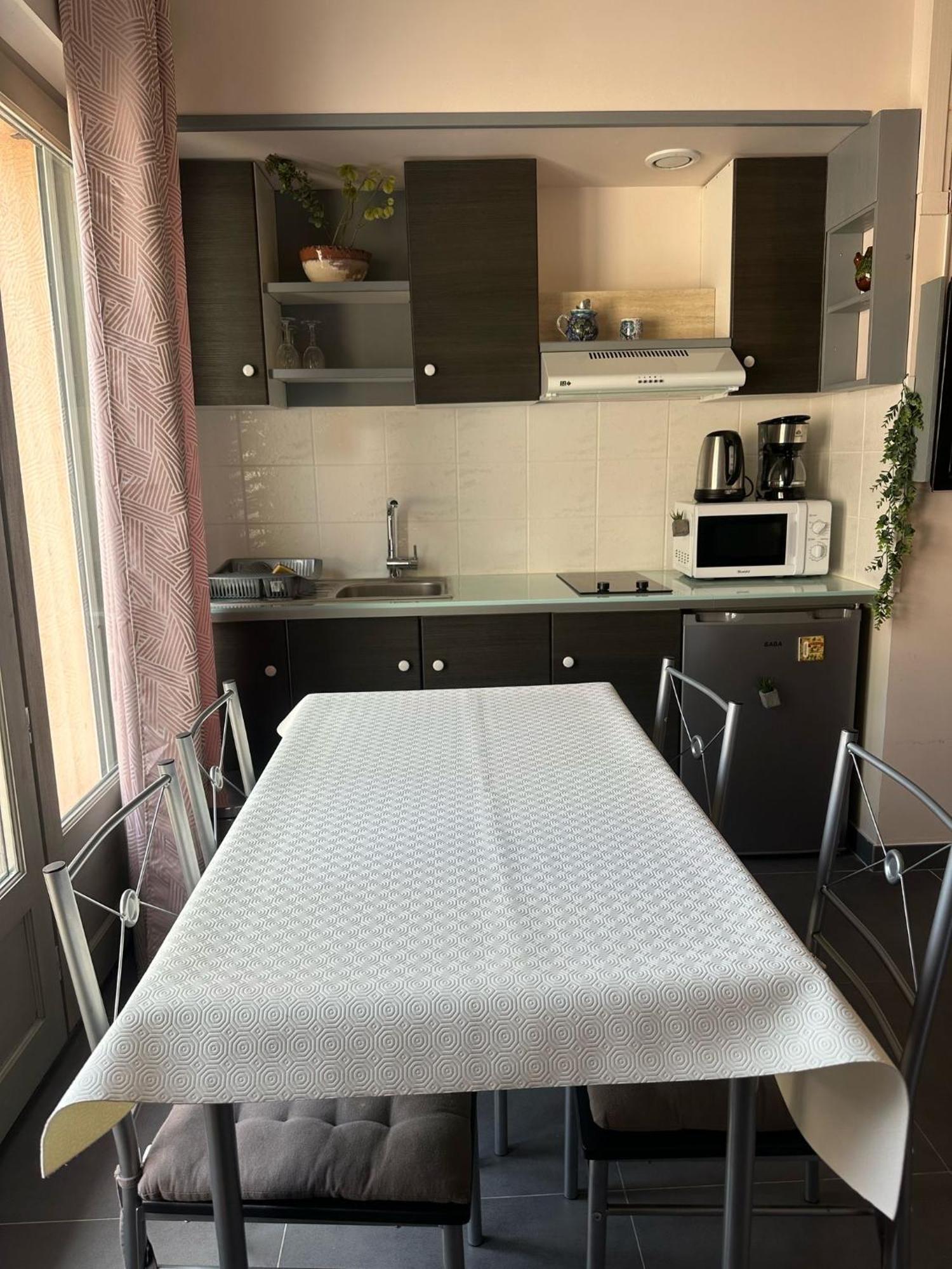 Studio Calme Et Agreable Avec Acces Jardin Partage Le Bar-sur-Loup Exterior foto